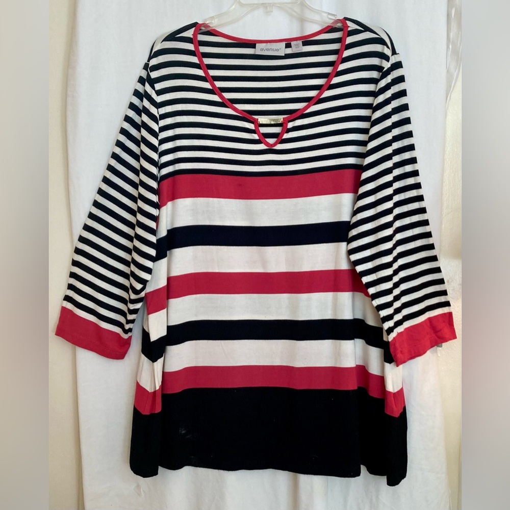 Avenue Blue White & Pink Striped Lightweight Stretchy Tunic Top Size 22/24